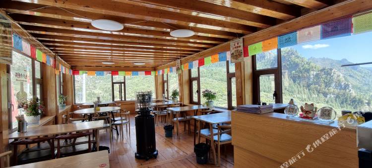 观景藏阁民宿(扎尕那景区店)图片