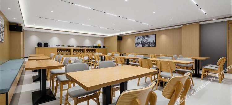 话梅酒店(河北大学军校广场店)图片
