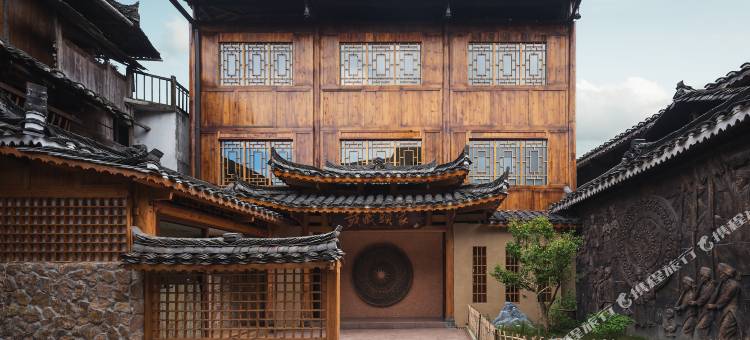 鼓藏堂·1542风物里·全景山宿(西江千户苗寨店)图片
