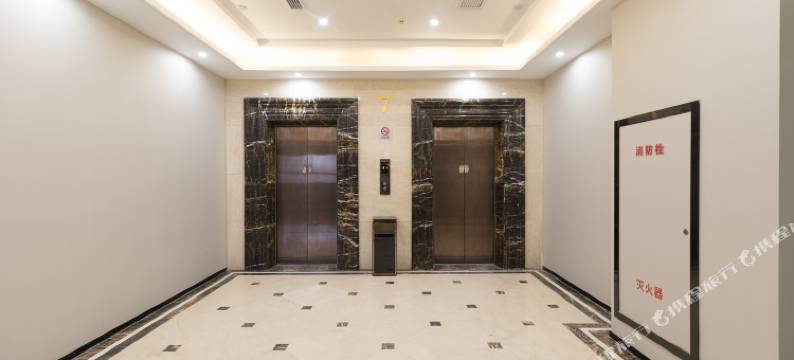 半岛假日酒店(常熟市中心店)图片