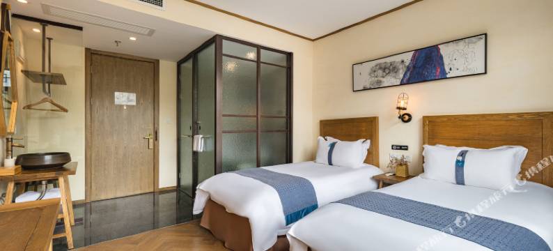 花筑·堂里山居(苏州太湖西山景区店)图片