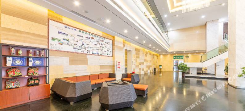 荔波地球绿宝石大酒店(荔波古镇店)图片