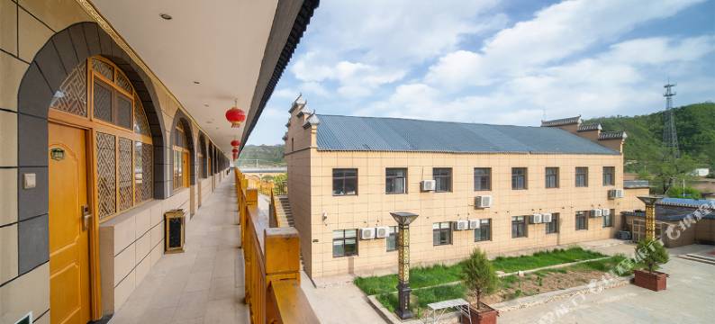 甘泉窑洞民俗酒店图片