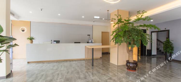 随易住鑫河宾馆(苍南钱库镇店)图片
