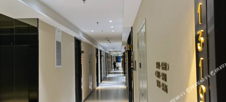 柏圣漫智慧服务公寓(中山石岐完美金鹰广场店)图片