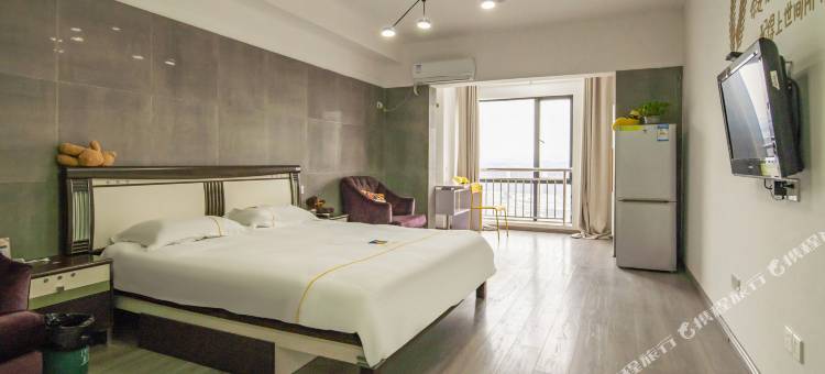 宜春华人易居无人共享公寓(书香名郡店)图片