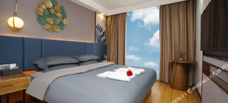 涵栅雅居酒店(桂林两江四湖象山公园店)图片