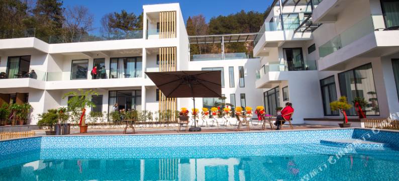 天柱山一村美宿图片