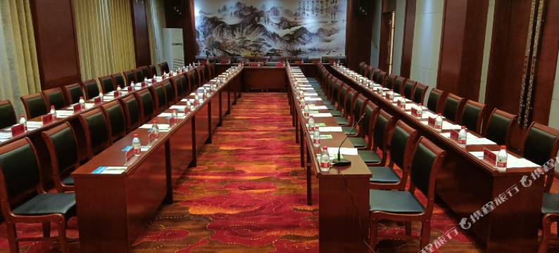 阿荣旗坤泰商务宾馆(阿荣旗长途客运站店)图片