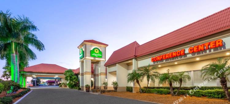 克利尔沃特中心拉昆塔温德姆酒店(La Quinta Inn by Wyndham Clearwater Central)图片