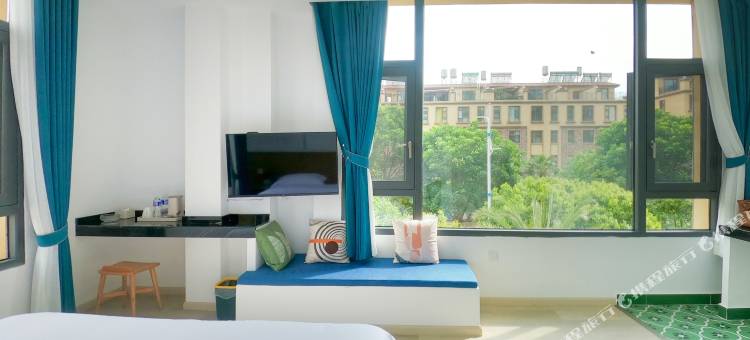 逐风概念酒店(保山高铁站店)图片