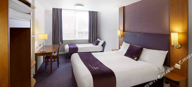 优品迎伦敦希思罗机场T2&T3(巴斯路)酒店(Premier Inn London Heathrow Airport T2 & T3 - Bath Road)图片