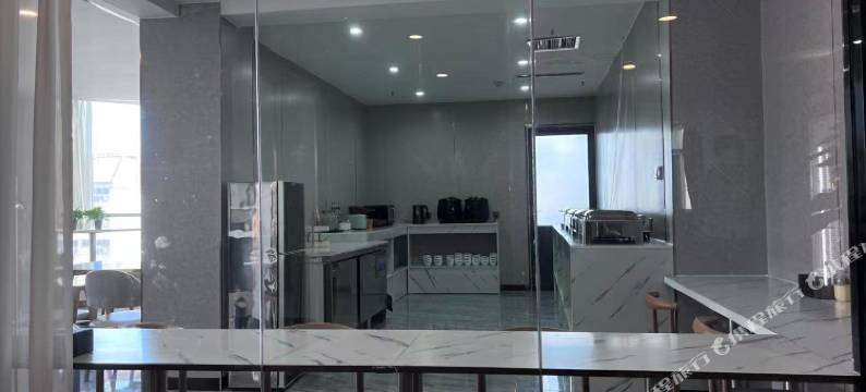 日照陌梵铂曼酒店(岚山区政府一中店)图片