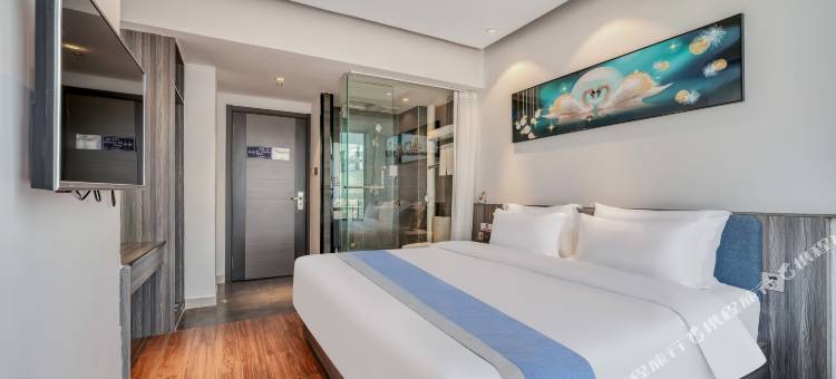 蓝调精品酒店(潍坊火车站泰华城店)图片