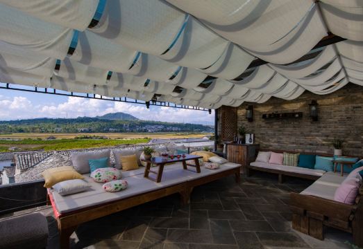 陌禾舒馨全景温泉酒店（和顺古镇贾家坝店）外景图