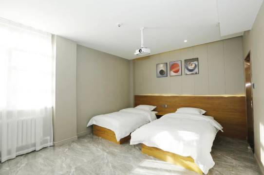 哈尔滨缤纷假日宾馆(红旗茂店)