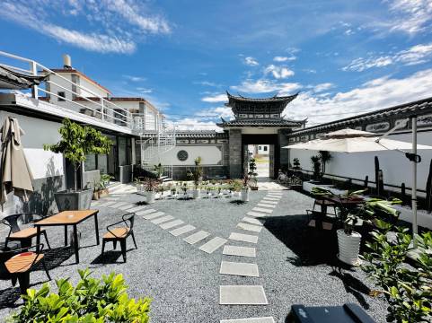 伴喜Terrace海岸听风丨微海景露台丨生态森氧美宿(海舌公园店)