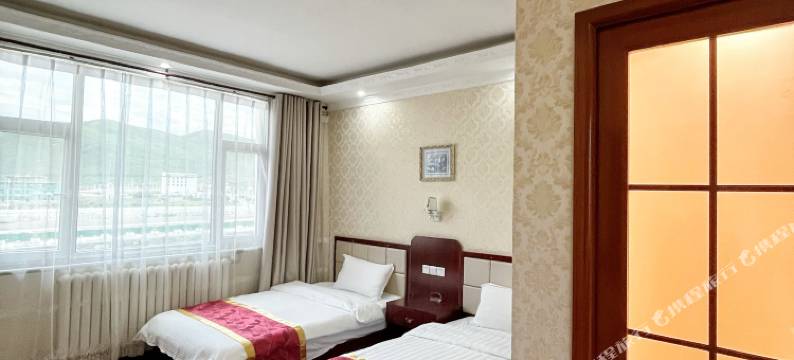 久治爱尚窝窝酒店图片