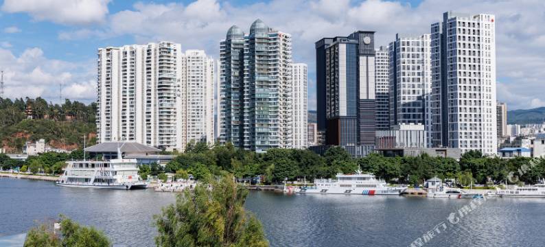 大理海嘴海景酒店(兴盛大桥店)图片