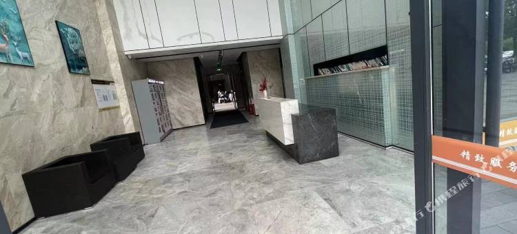 简舍LOFT公寓(力高雍湖国际鱼尾洲地铁站店)图片