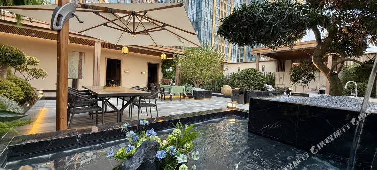 Oasis·绿洲私汤电竞酒店(牧华路地铁站店)图片