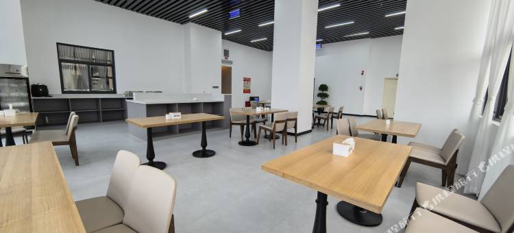 新居酒店(六盘水盘州政务大厅店)图片