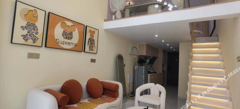 菲悦·轻奢loft影院公寓酒店(南昌瑶湖江西师范大学店)图片