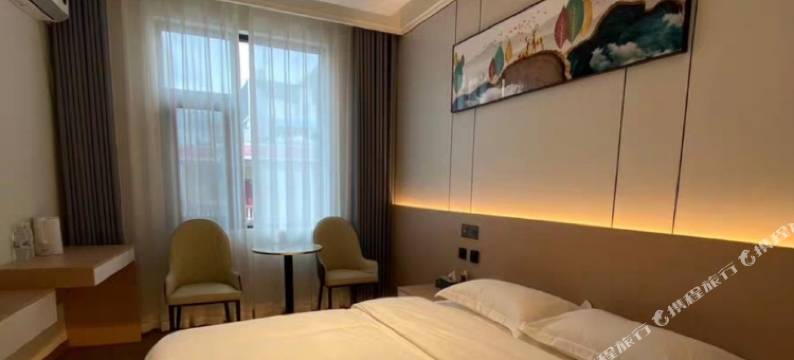 新郑比啦屋水晶主题民宿图片