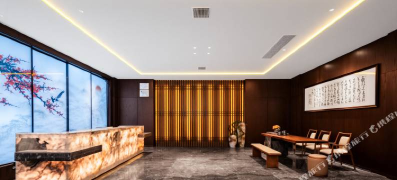 锦俪云呈酒店(湖北职业技术学院店)图片