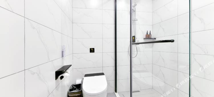 白玉兰酒店(大连辽师大学马栏广场地铁站店)图片