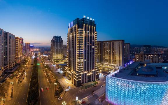 西宁海湖新区美居酒店