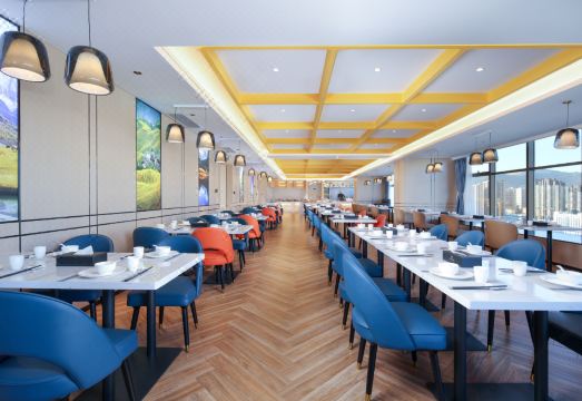 Vienna International Hotel (Kunming Dianchi Haiyuan Fortune Center) Hotel Overview