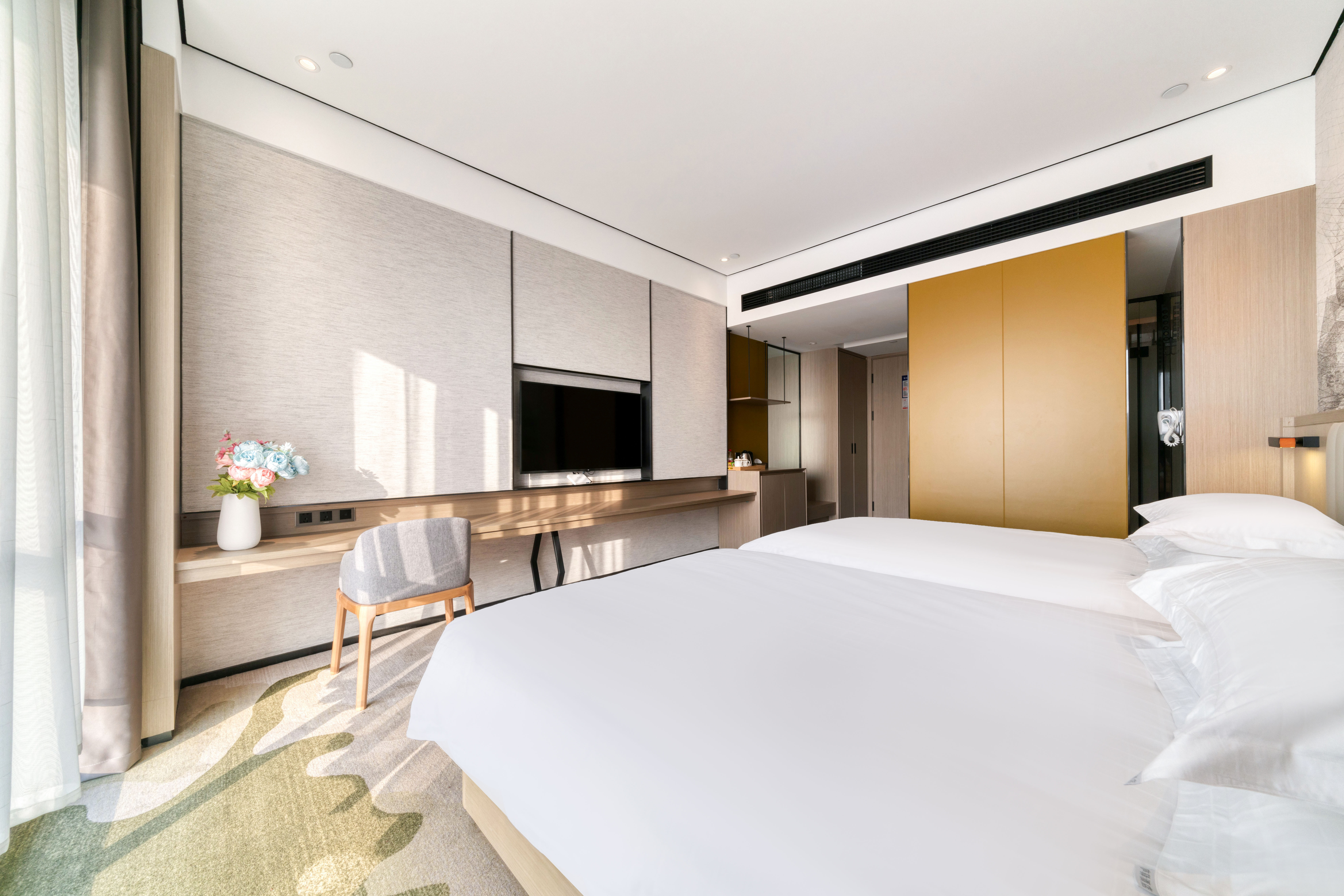 Luyi Hotel Over view