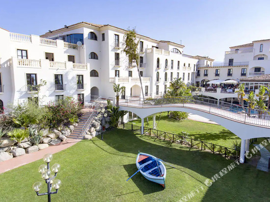 Phi Hotel Sighientu