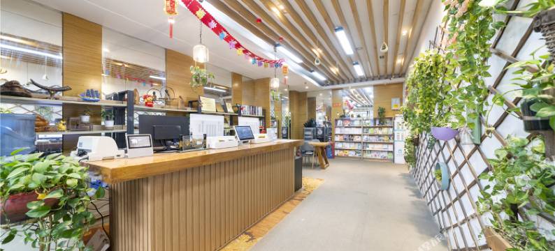 琨庭酒店公寓(济南世茂宽厚里店)图片
