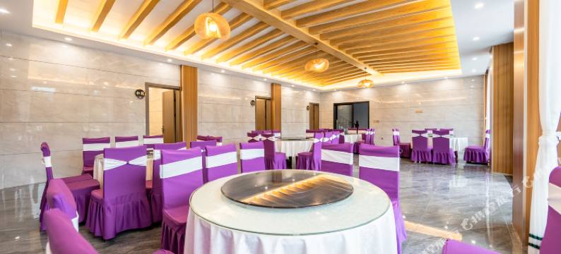 瓦屋山桃花源酒店(瓦屋山风景区店)图片