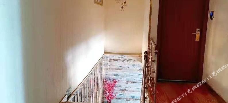 云泊酒店(武汉科技大学青山校区科普公园地铁站店)图片