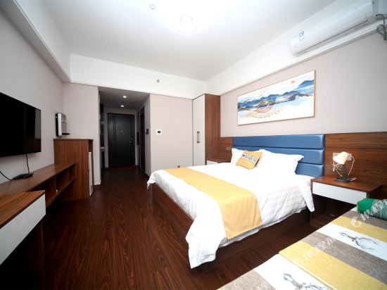 济南水云间民宿 5.0分(4条点评) 214起距离862米立即预订