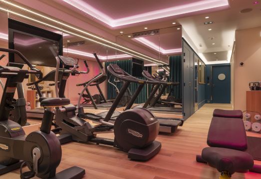 Hôtel Victor Hugo Paris KléberHotel Overview