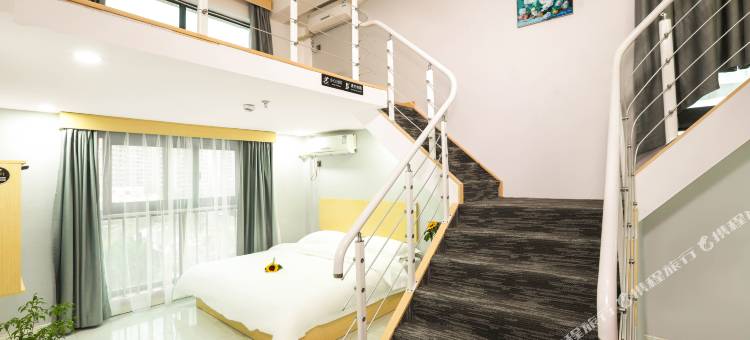 布丁严选酒店(杭州丁兰龙湖天街桃花湖地铁站店)图片