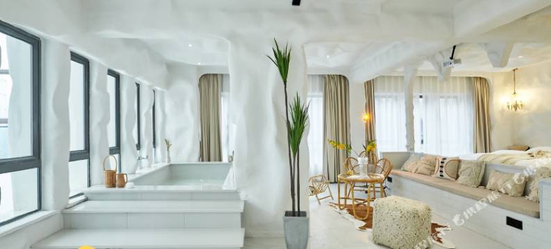 OW民宿酒店(长沙贺龙体育中心五一广场店)图片