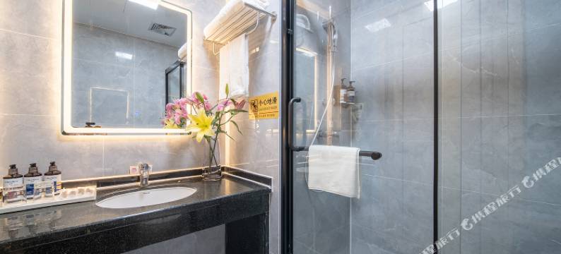 广州君合国际酒店(天河华南植物园地铁站店)图片