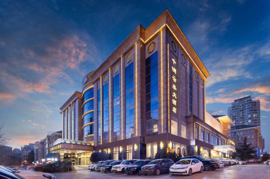 大连十洲云水大酒店(大连西安路地铁站店)