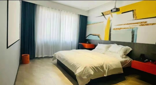 M HotelHotel Overview