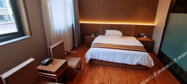 武胜广泓景云酒店图片