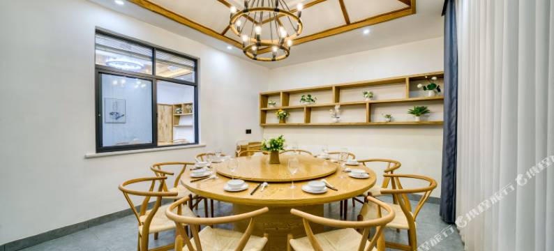 安吉沐思语亲子溯溪泳池度假美宿(龙王山漂流浙北大峡谷店)图片