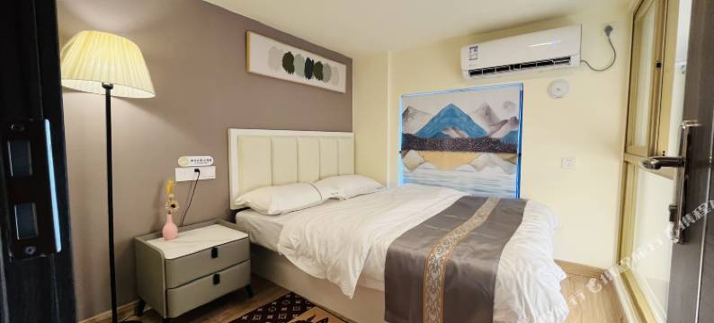 臻品公寓(中山南区店)图片