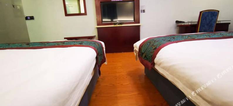 镇雄金泉假日酒店图片