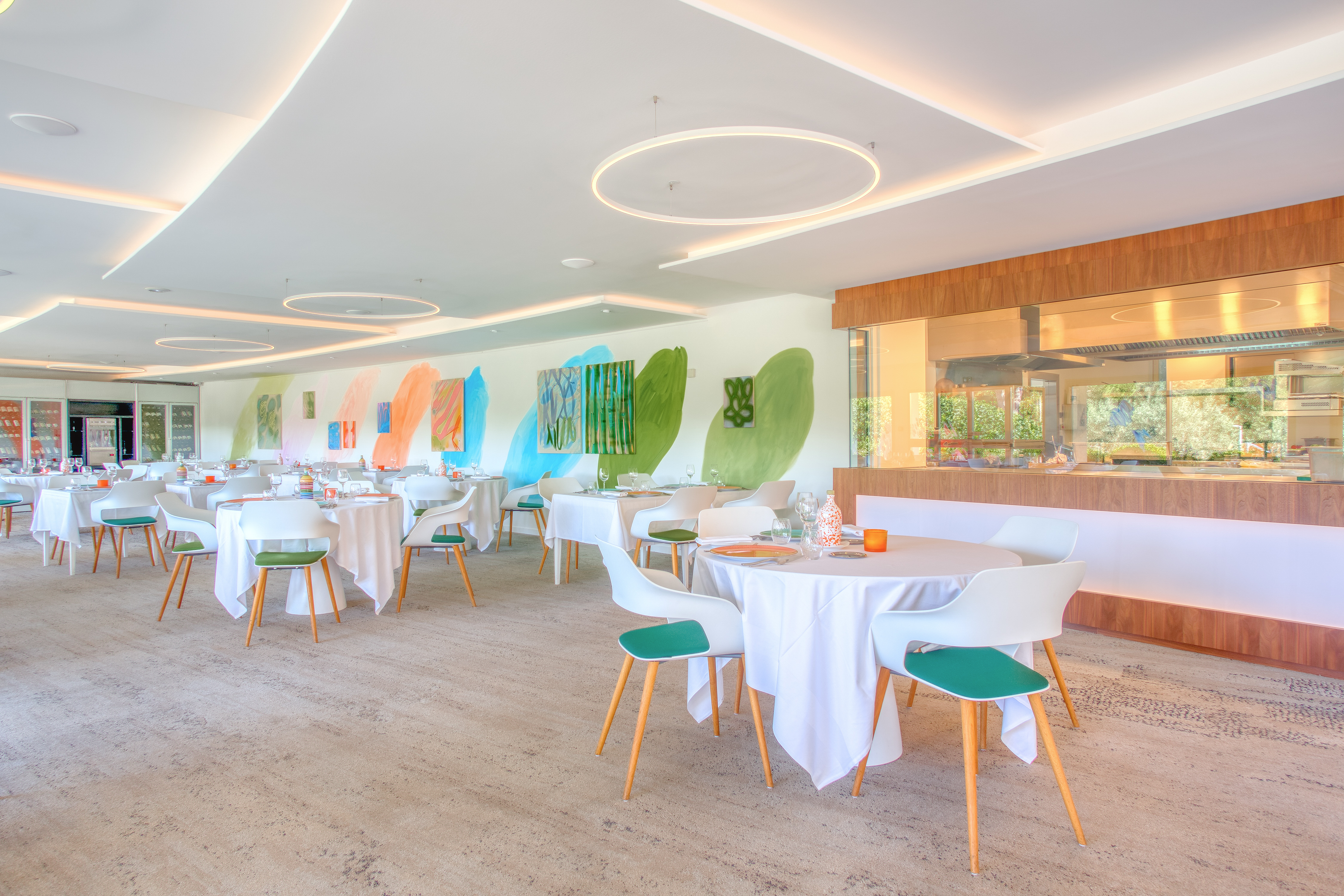 Hotel Restaurant la Vague de Saint PaulOver view