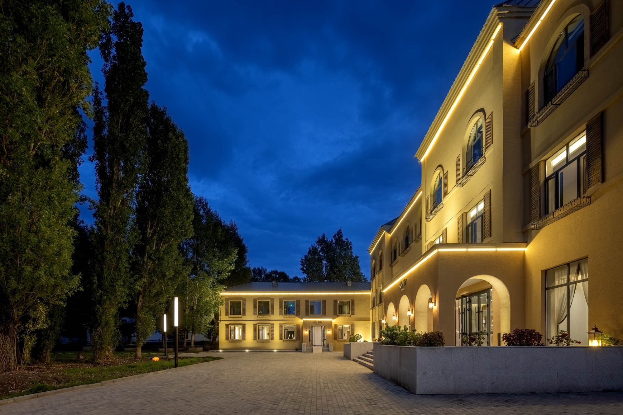 Ili Nilek Small Full Guest House Over view